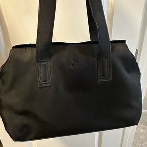 Lululemon workout/ travel bag